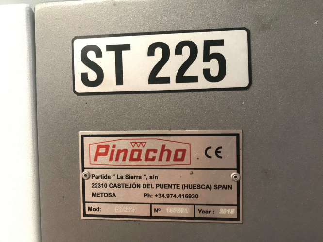 CNC LATHE PINACHO MOD:ST225-65X1500