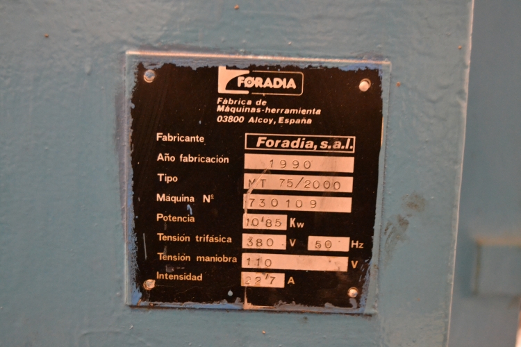 RADIAL DRILLING MACHINE FORADIA MT-75-2000