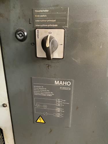 FRESADORA CNC MAHO MH 500 W