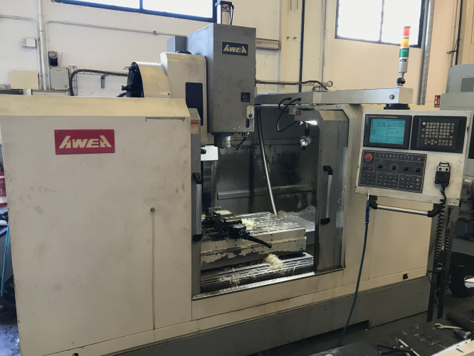 VERTICAL MACHINING CENTER AWEA BM-1100 (DUPLICADO 155839)