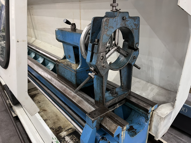 PINACHO S90 LATHE VS 310 X 3000