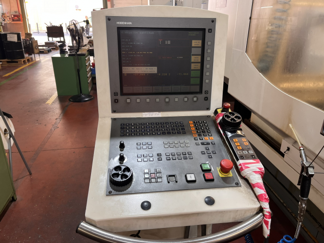 CINCINNATI FTV-640 MACHINING CENTER