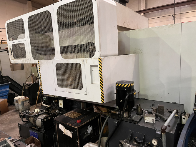 VERTICAL MILLING MACHINE AWEA VP-2012