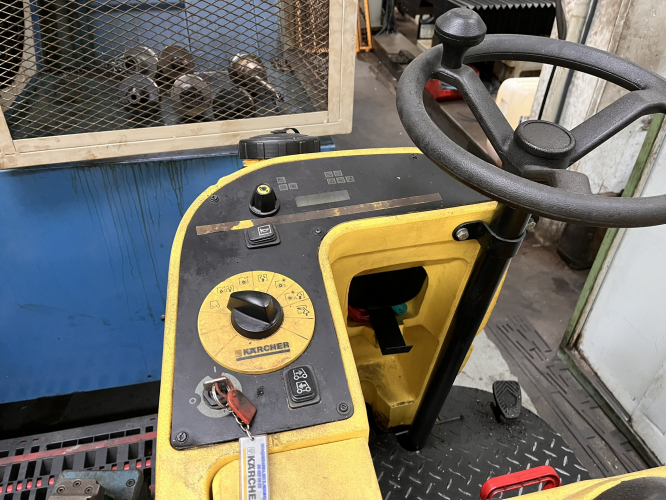 FREGADORA KARCHER CR90/140P