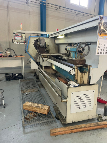 LATHE PINACHO CNC TAURUS 260 x 2000