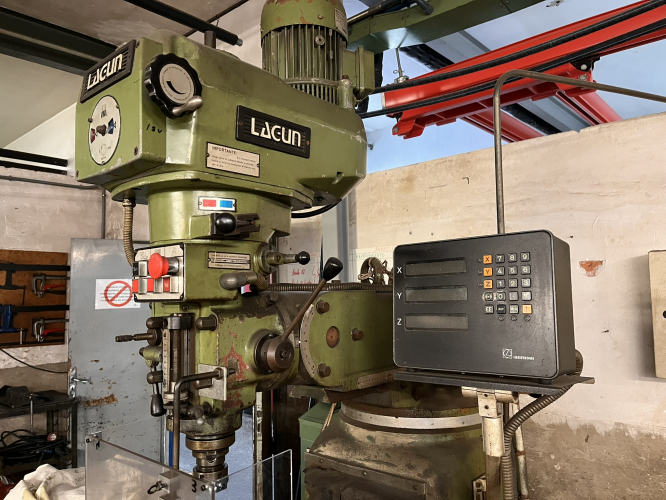 FRESADORA DE TORRETA LAGUN FTV-4