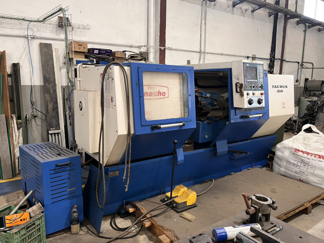 PINACHO LATHE TAURUS 310