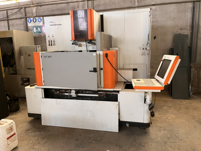 EDM MACHINE CHARMILLES CUT 30 P