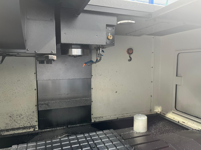KF5600 VERTICAL MACHINING CENTER