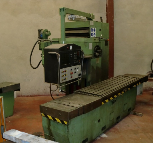 FIXED BENCH MILLING MACHINE CORREA A 16